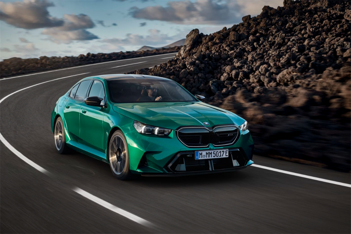 宝马现役加速最快量产车——全新BMW M5高性能轿车全球首发